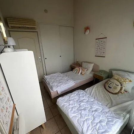 L Ecume- Grand T4 Duplex Avec Terrasses - Piscine - Clim - Parking *